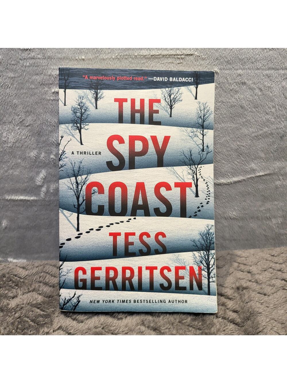 Tess Gerritsen THE SPY COAST Paperback Blue 2023 Thomas & Mercer Crime Thriller